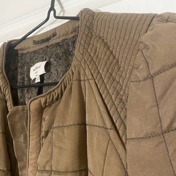 WILFRED Aritzia Dauphine Quilted Bomber Jacket size 8 - Picture 3 of 8